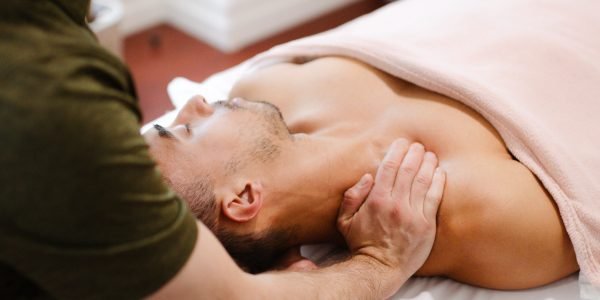 Relaxation massage for neck and shoulders